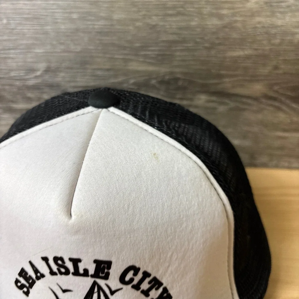Vintage Sea Isle City Hat Cap Snap Back Black Trucker New‎ Jersey Adjustable